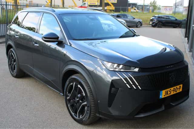 Peugeot 5008 (2025) thumbnail 8
