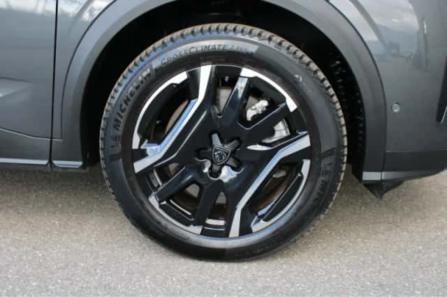Peugeot 5008 (2025) thumbnail 10