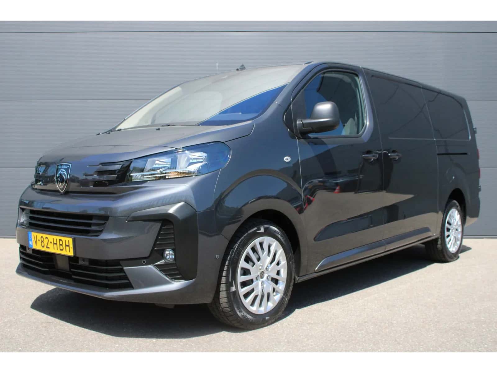 Peugeot Expert (2024) — foto 1
