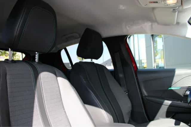 Peugeot 208 (2020) thumbnail 4