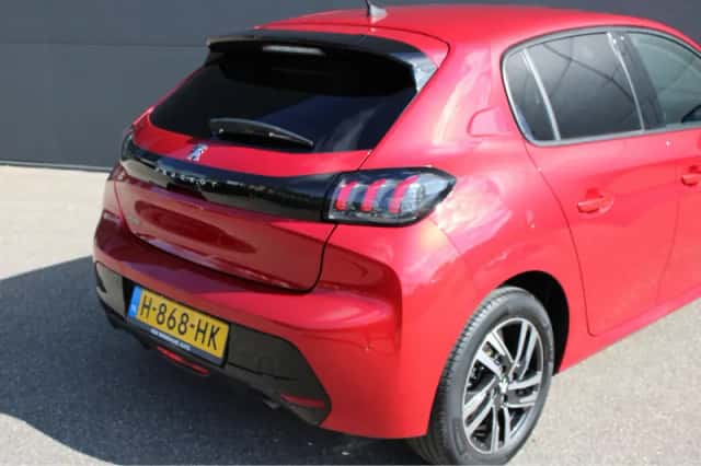 Peugeot 208 (2020) thumbnail 9