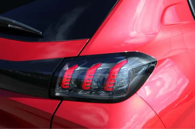 Peugeot 208 (2020) thumbnail 10