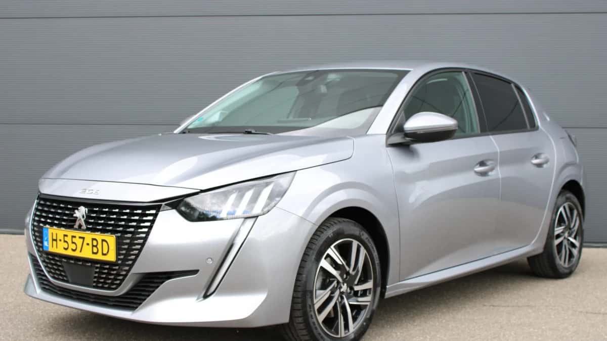 Peugeot 208 (2020) — foto 1