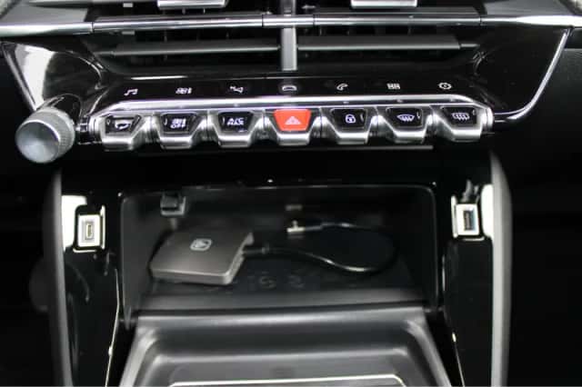 Peugeot 208 (2020) thumbnail 30