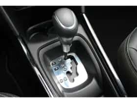 Peugeot 2008 (2018) thumbnail 19