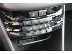 Peugeot 2008 (2018) thumbnail 20