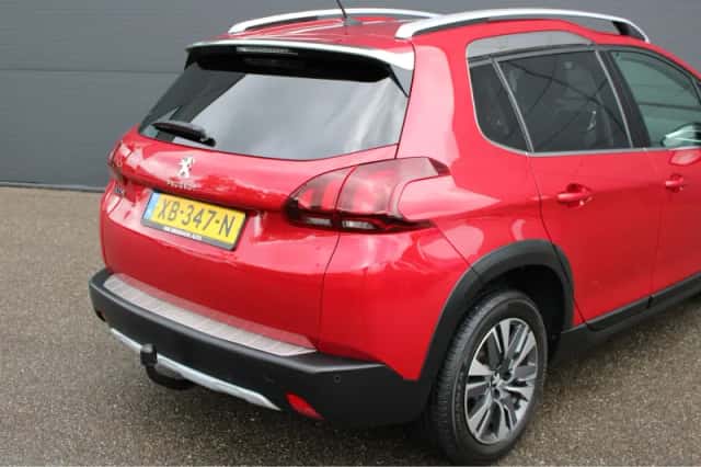 Peugeot 2008 (2018) thumbnail 10