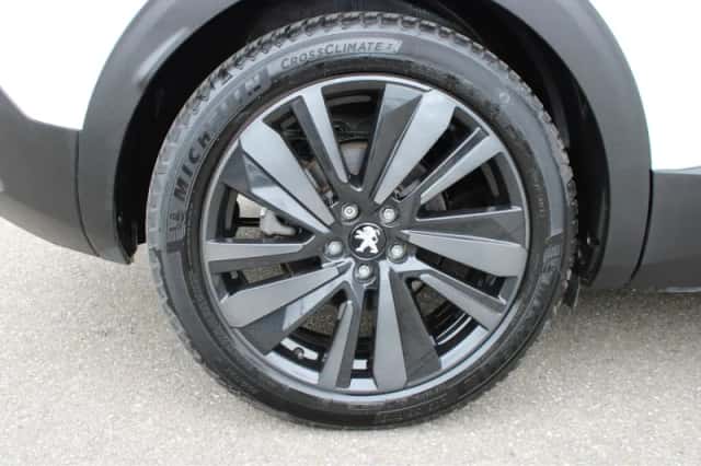 Peugeot 3008 (2022) thumbnail 12