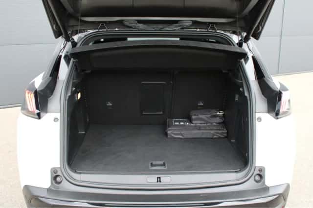 Peugeot 3008 (2022) thumbnail 13