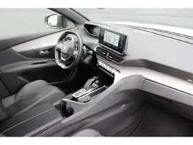 Peugeot 3008 (2022) thumbnail 3
