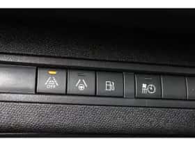 Peugeot 3008 (2022) thumbnail 27