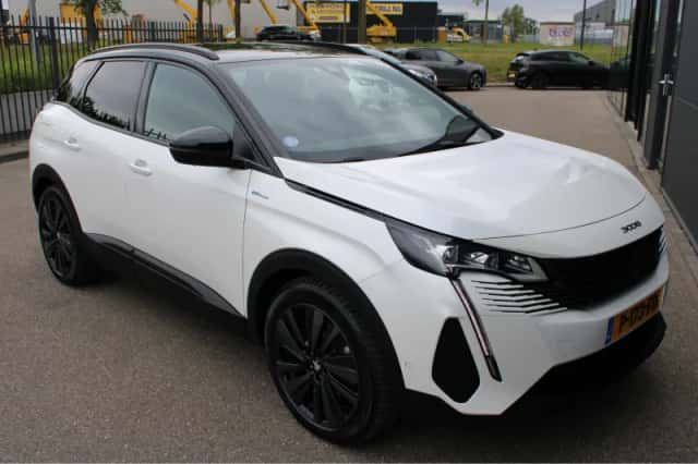Peugeot 3008 (2022) thumbnail 9