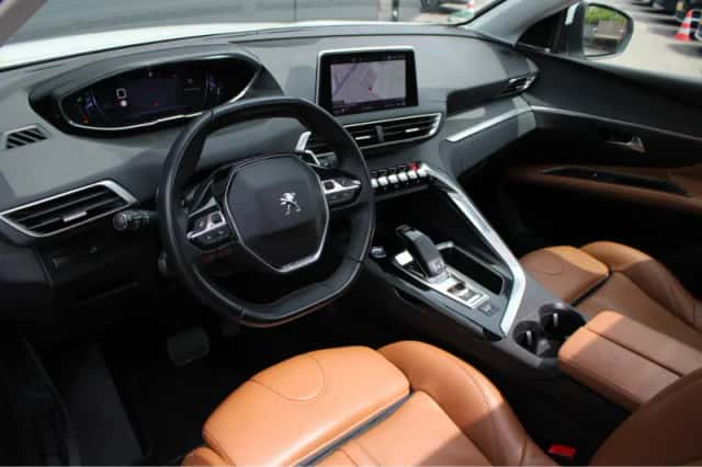 Peugeot 5008 (2019) thumbnail 23