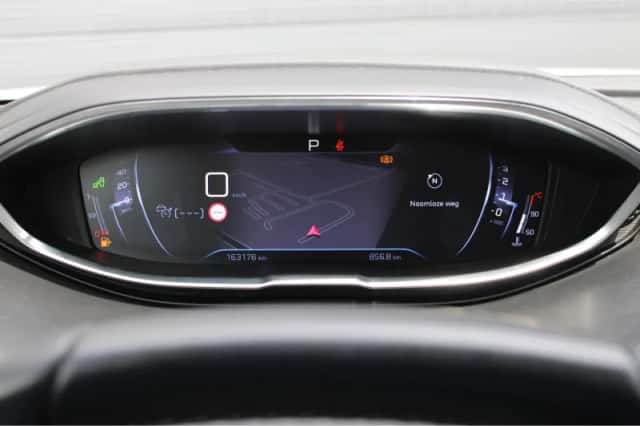 Peugeot 5008 (2019) thumbnail 29
