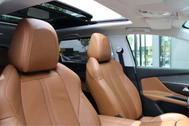 Peugeot 5008 (2019) thumbnail 4