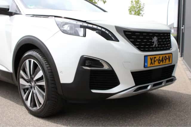 Peugeot 5008 (2019) thumbnail 6