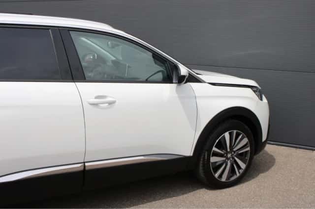 Peugeot 5008 (2019) thumbnail 10