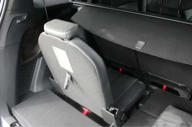 Peugeot 5008 (2023) thumbnail 12