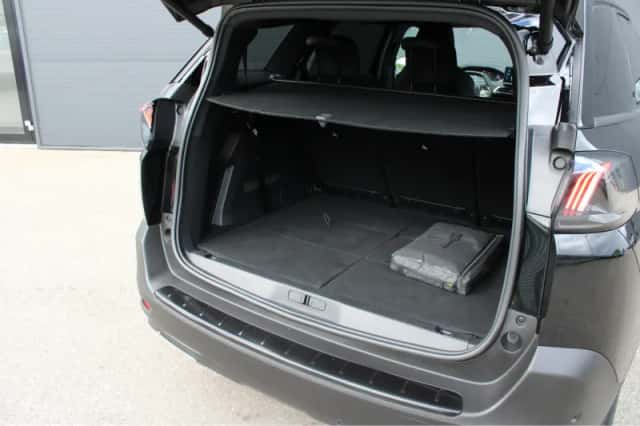 Peugeot 5008 (2023) thumbnail 13