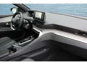 Peugeot 5008 (2023) thumbnail 3