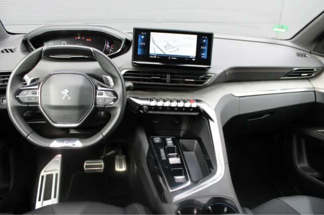 Peugeot 5008 (2023) thumbnail 27