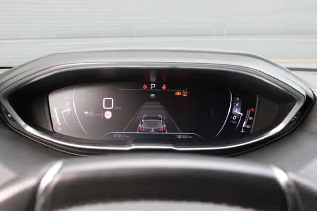 Peugeot 5008 (2023) thumbnail 31