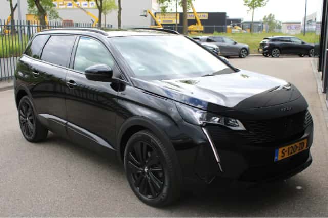 Peugeot 5008 (2023) thumbnail 8