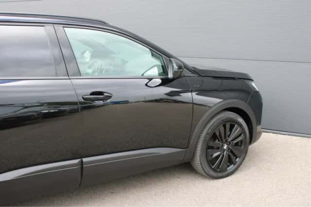 Peugeot 5008 (2023) thumbnail 9