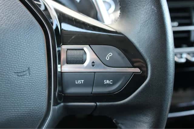 Peugeot 208 (2021) thumbnail 22