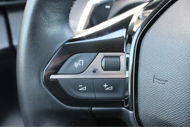 Peugeot 208 (2021) thumbnail 23