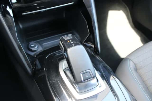 Peugeot 208 (2021) thumbnail 24