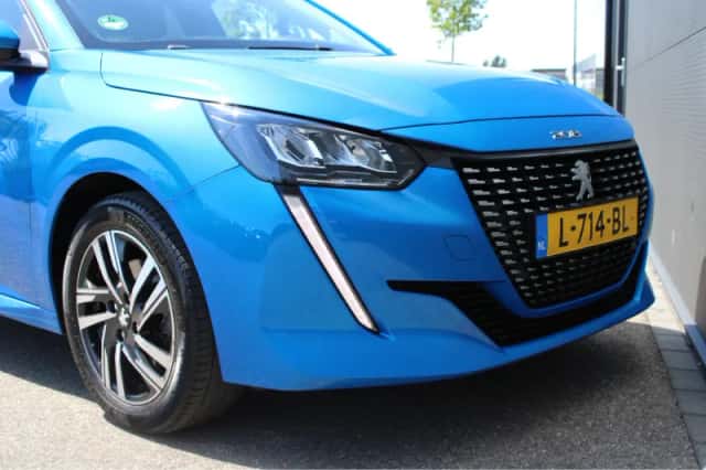 Peugeot 208 (2021) thumbnail 6