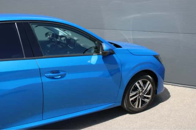 Peugeot 208 (2021) thumbnail 8