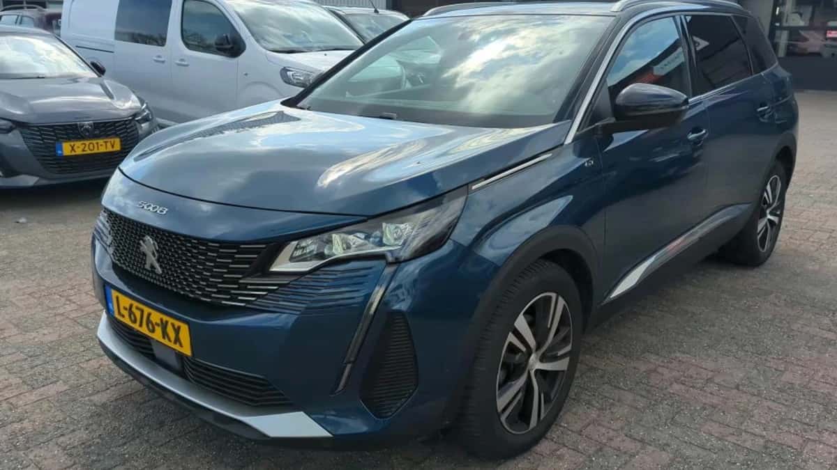 Peugeot 5008 (2021) — foto 1