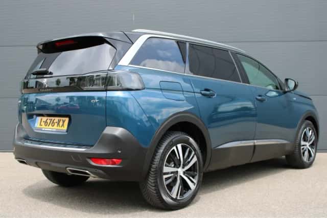 Peugeot 5008 (2021) thumbnail 2