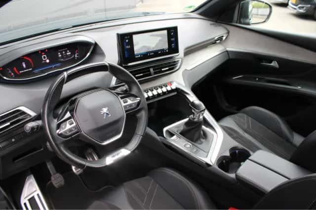 Peugeot 5008 (2021) thumbnail 19