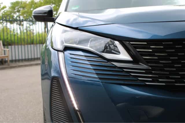 Peugeot 5008 (2021) thumbnail 35