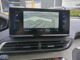 Peugeot 5008 (2021) thumbnail 6