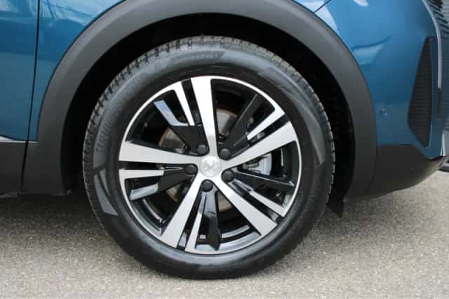 Peugeot 5008 (2021) thumbnail 9