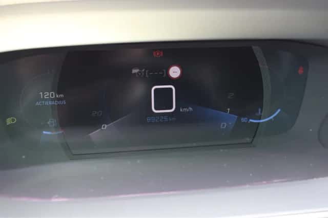 Peugeot 208 (2021) thumbnail 21