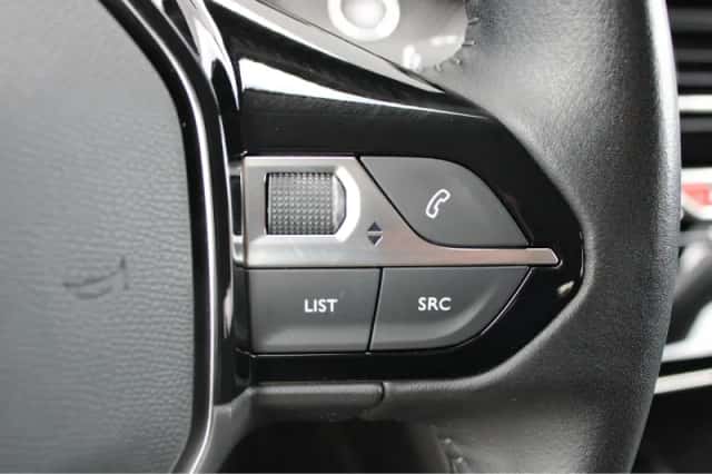 Peugeot 208 (2021) thumbnail 24