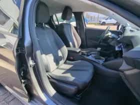Peugeot 208 (2021) thumbnail 7