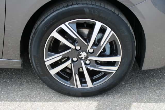 Peugeot 208 (2021) thumbnail 9