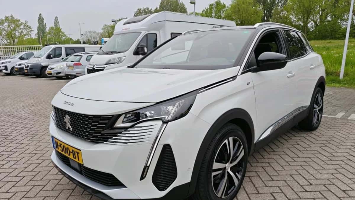 Peugeot 3008 (2021) — foto 1