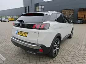 Peugeot 3008 (2021) thumbnail 4
