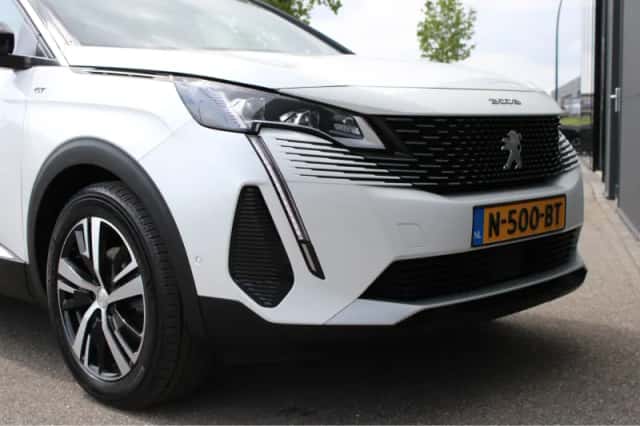 Peugeot 3008 (2021) thumbnail 7
