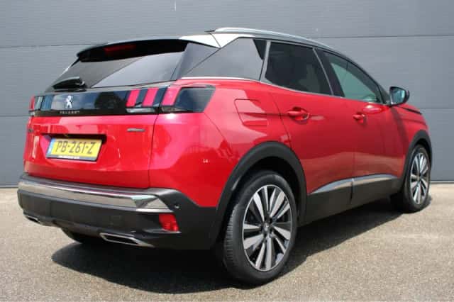 Peugeot 3008 (2017) thumbnail 2