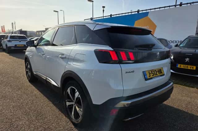 Peugeot 3008 (2020) thumbnail 3