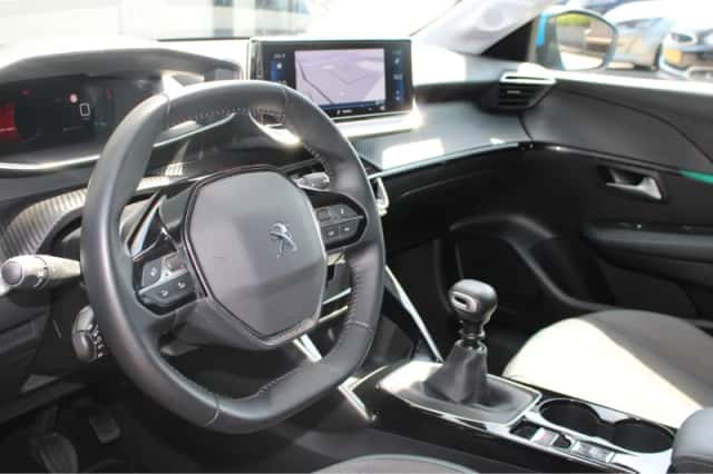 Peugeot 208 (2021) thumbnail 17