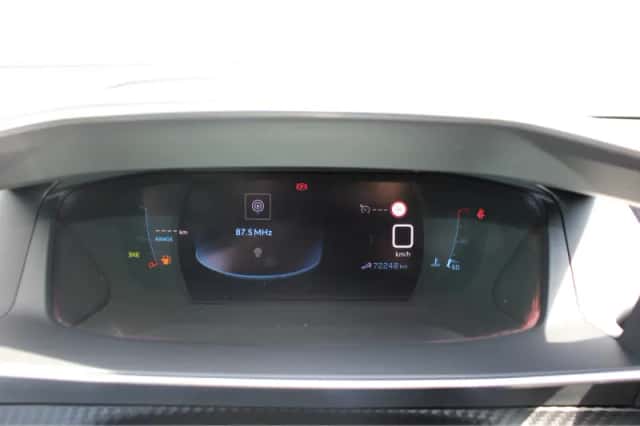 Peugeot 208 (2021) thumbnail 21